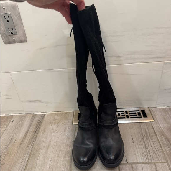 Miz Mooz Elegant Black Lace-Up Boots - Picture 5 of 5